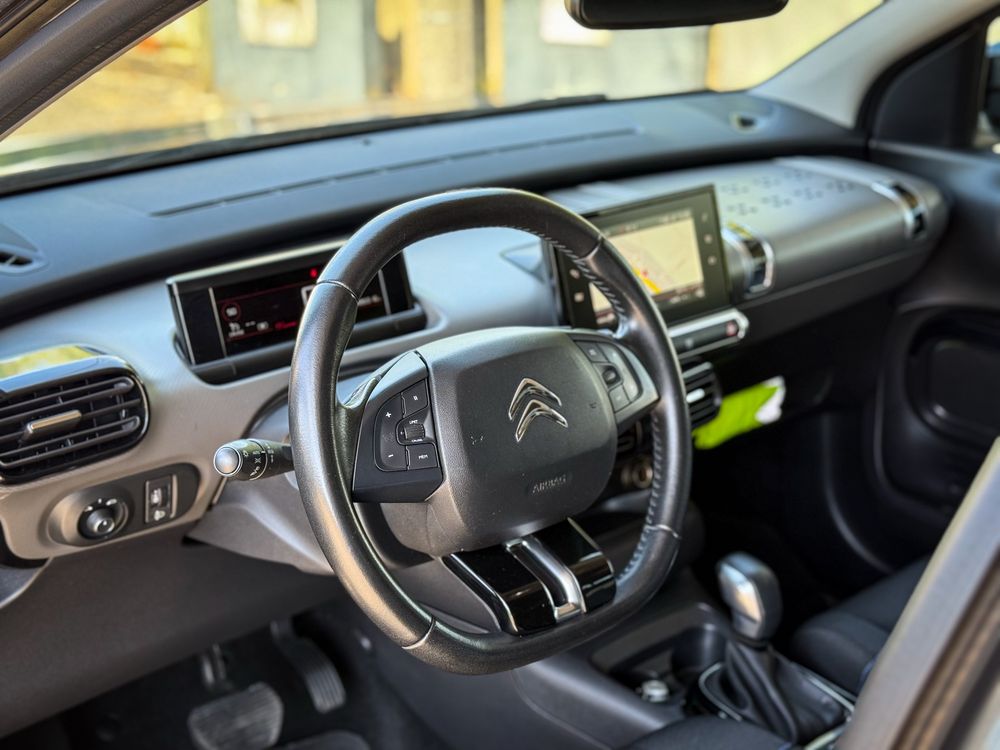 Citroën C4 Cactus 1.5 BlueHDI Automático desde 206€/mês
