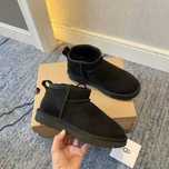 UGG Classic Ultra Mini Boot Black R.38