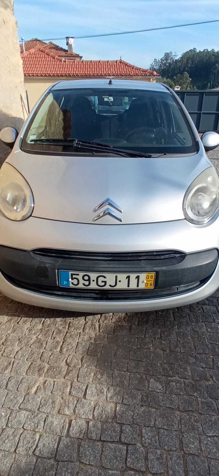Vendo este carro