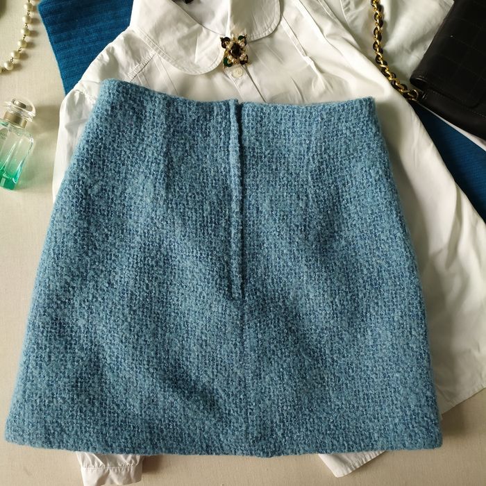 Голуба спідниця трапеція букле Topshop