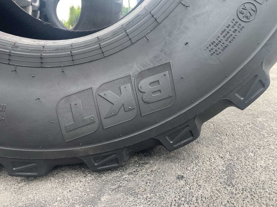 560/60R22.5 BKT FL630 JM960