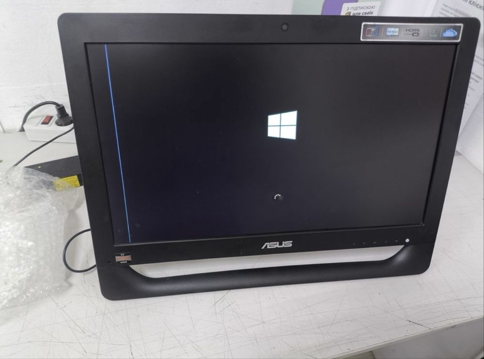 Моноблок ASUS ноутбук компʼютер компьютер