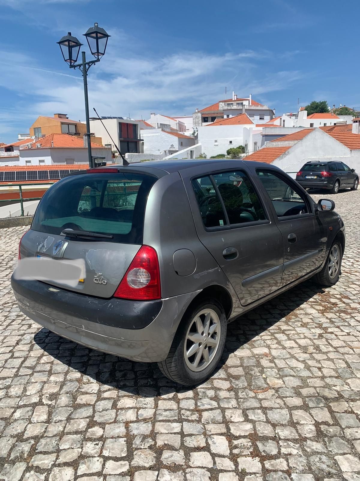 RENAULT CLIO 1.2 / 2002