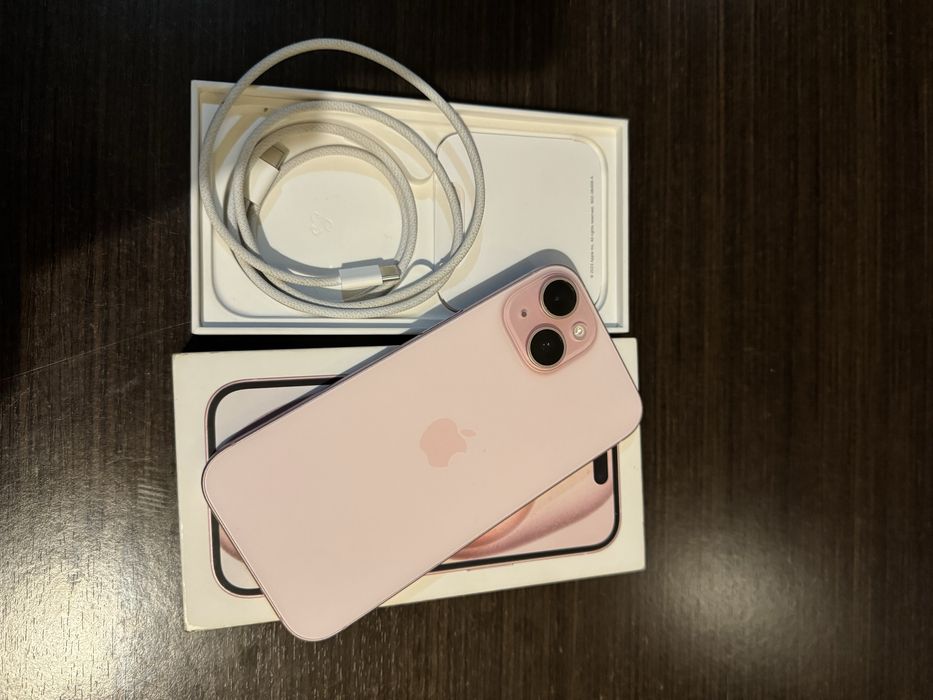 Iphone 15 rosa como novo