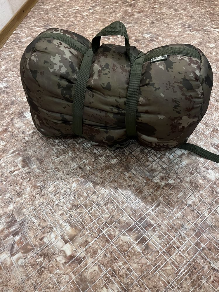 Продам теплый спальник accord tactical