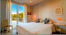 774612 - Quarto com cama de casal, com varanda...
