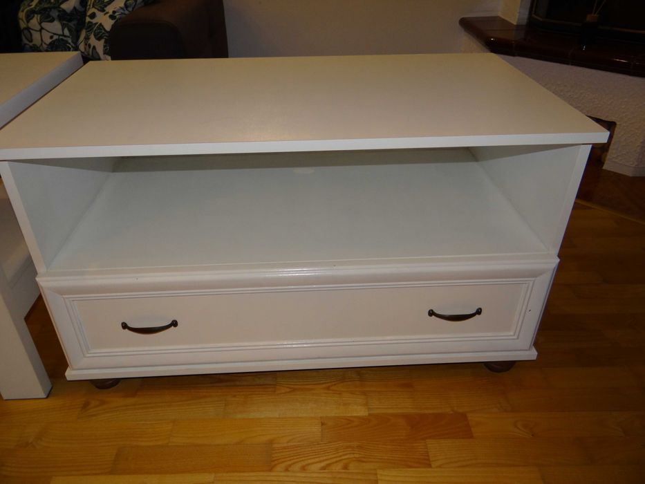 szafka pod telewizor