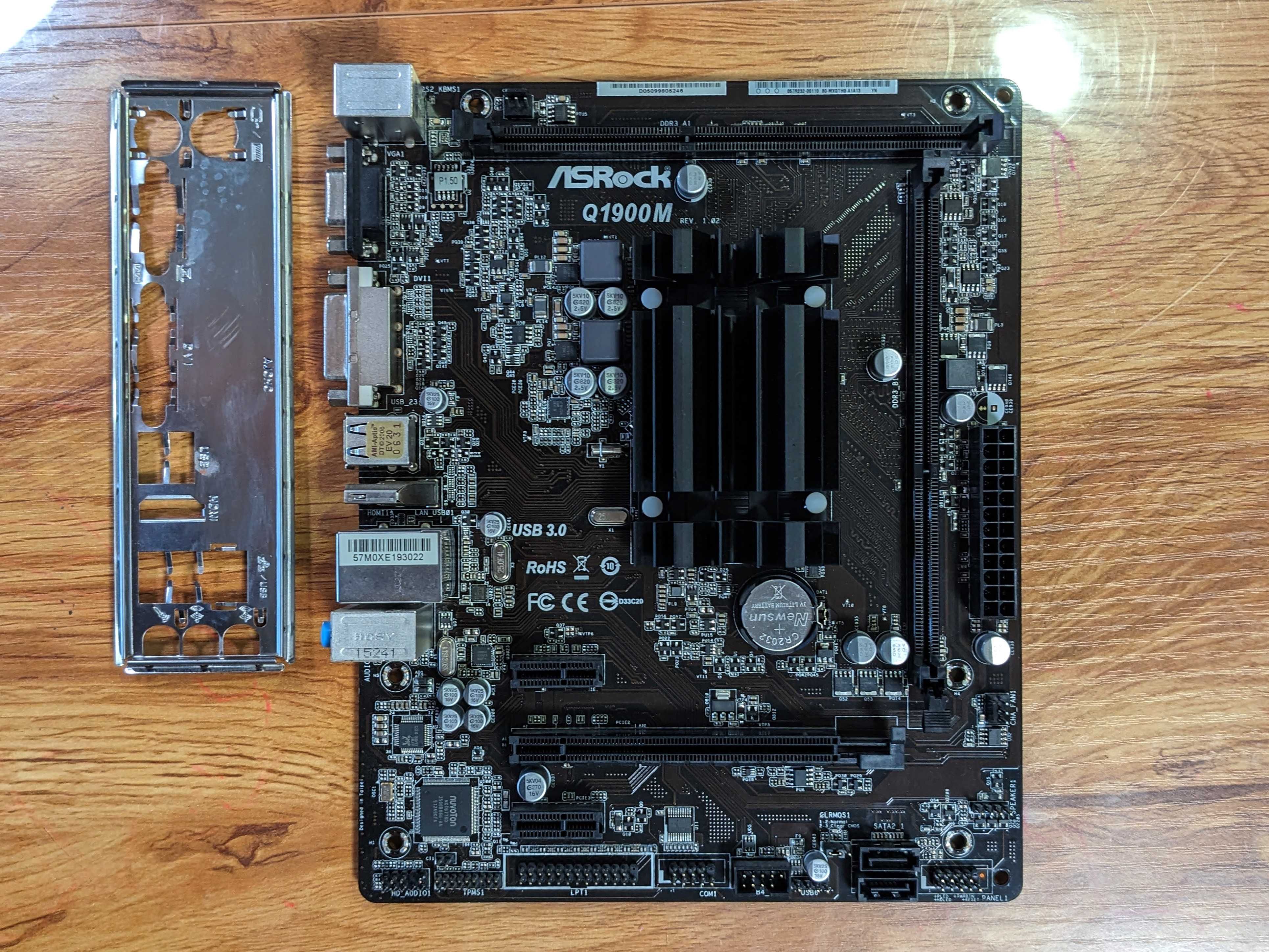Asrock Q1900M Celeron J1900M материнкська плата з процесором  4 ядра