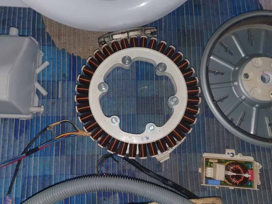 Продам двигатель для стиральной машины LG F8068LD