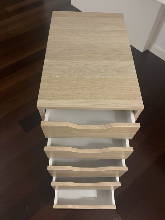 Movel gavetas castanho claro