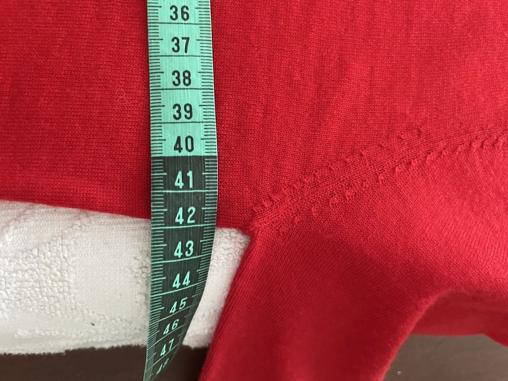 100% wełny - sweterek Massimo Dutti.  Xs/S