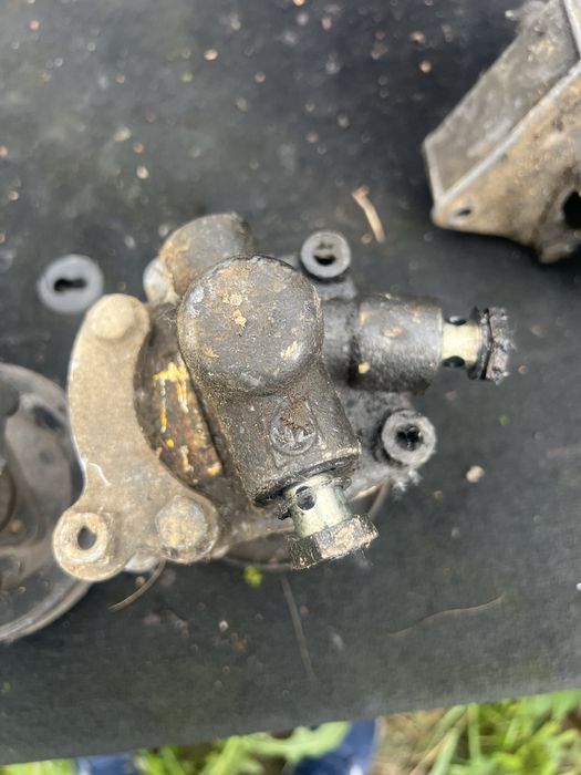 Насос гідропідсилбвача bmw e36 m40 m43 e46