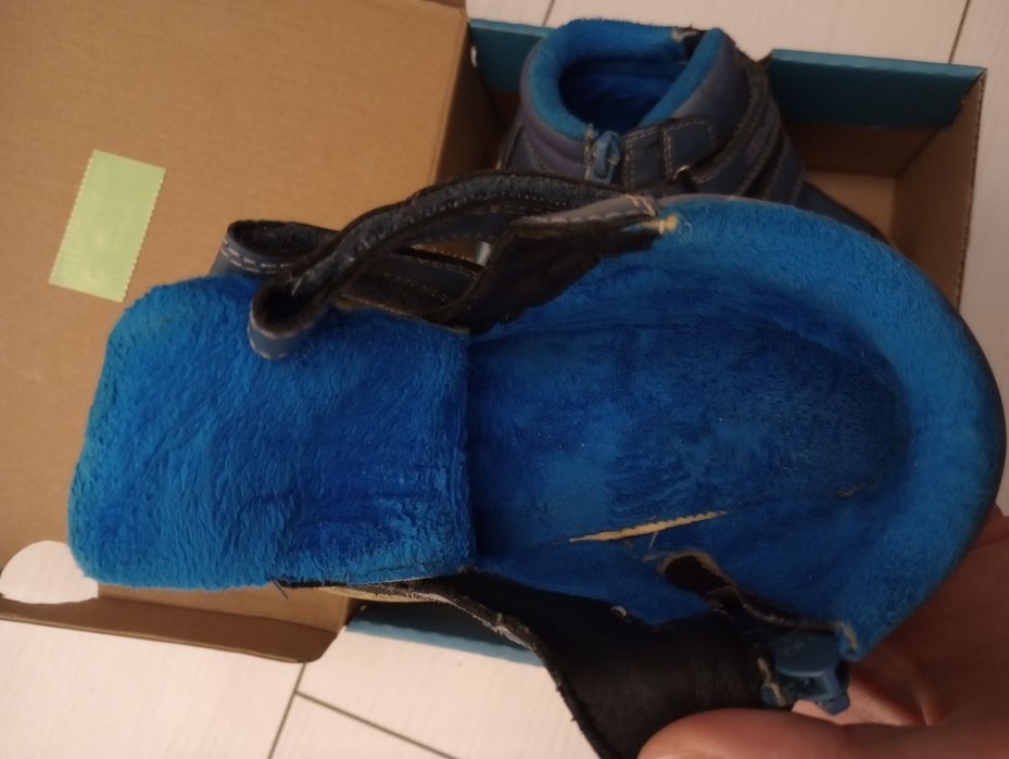 Buty jesienne r.25 chłopiec