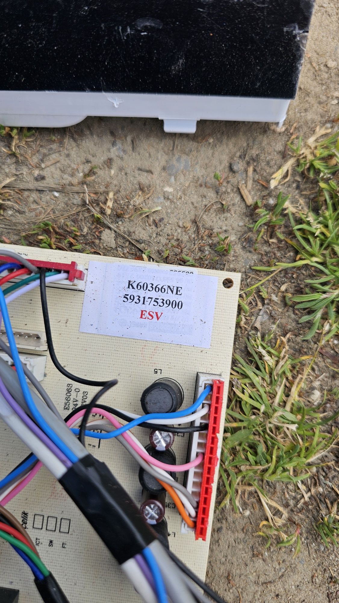 Wyposażenie lodówki Beko RCNA406E40ZXB balkonik półka szklana K60406NE