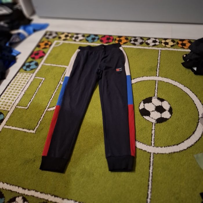 Spodnie chłopięce Tommy Jeans nowe