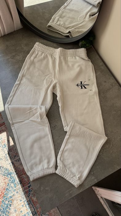 Штани Calvin Klein Jeans Sweatpants White оригінал