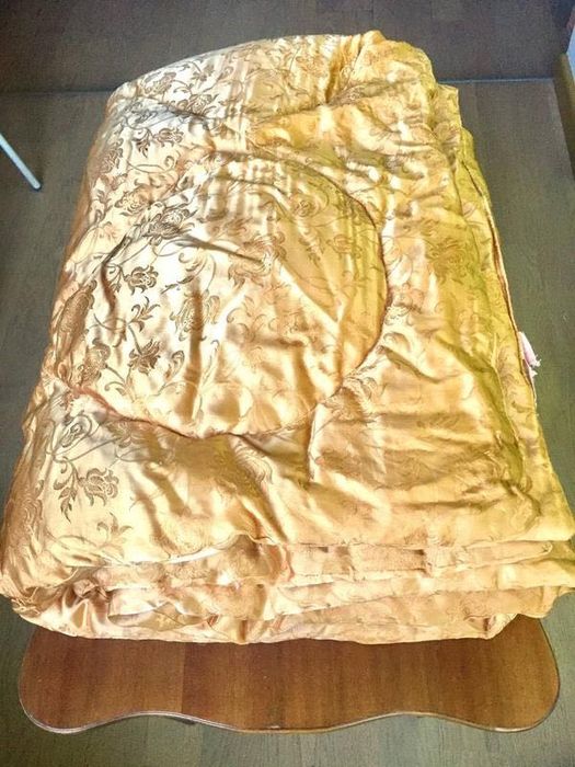 Тепла зимова напівпухова полуторна ковдра часів СРСР 205*140 см/1989 р