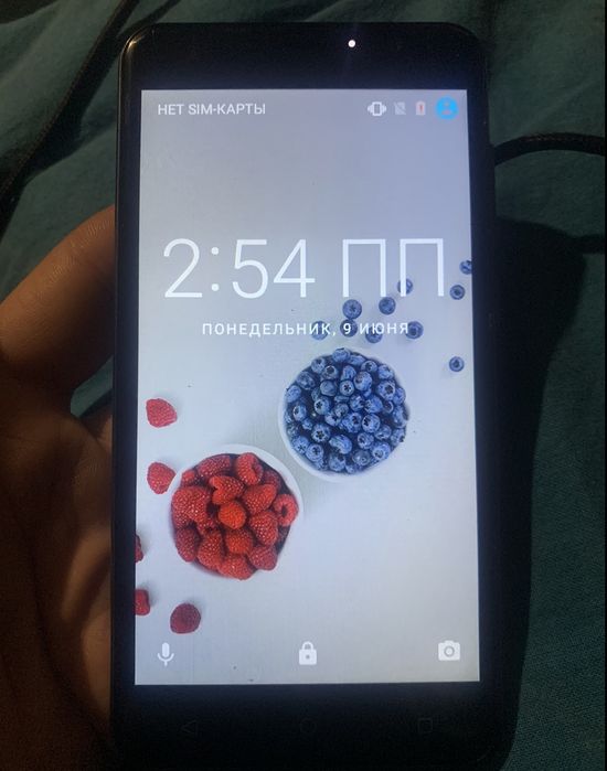 Телефон смартофн nomi 2 sim