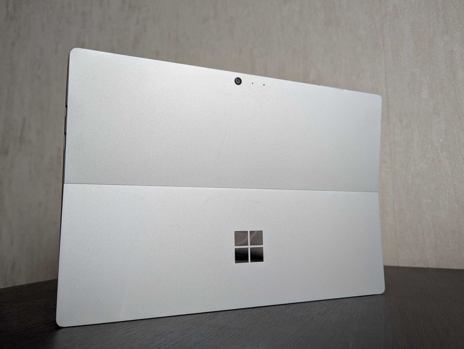 Microsoft Surface Pro 4 4/128gb Intel Core i5-6300u