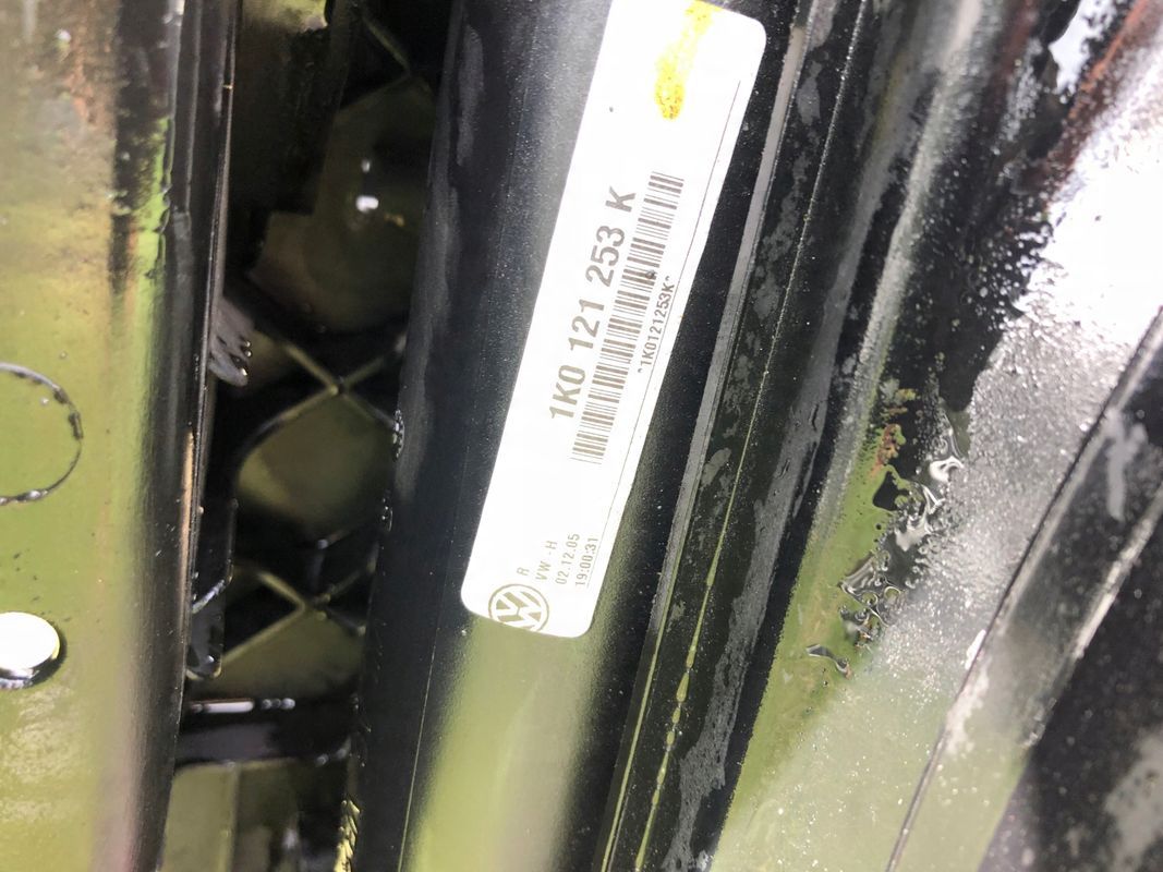 Passat B6/3.2/3.6 Fsi Pas Chłodnice Wzmocnienie