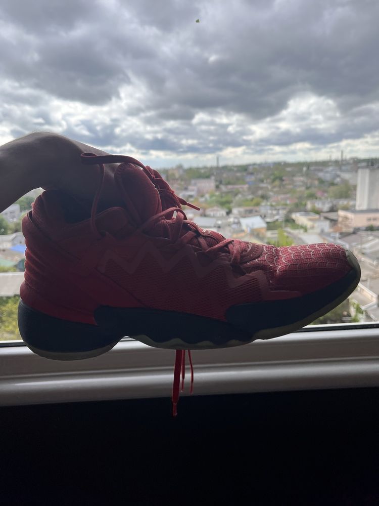 Adidas D.O.N. Issue 2 x Marvel 43