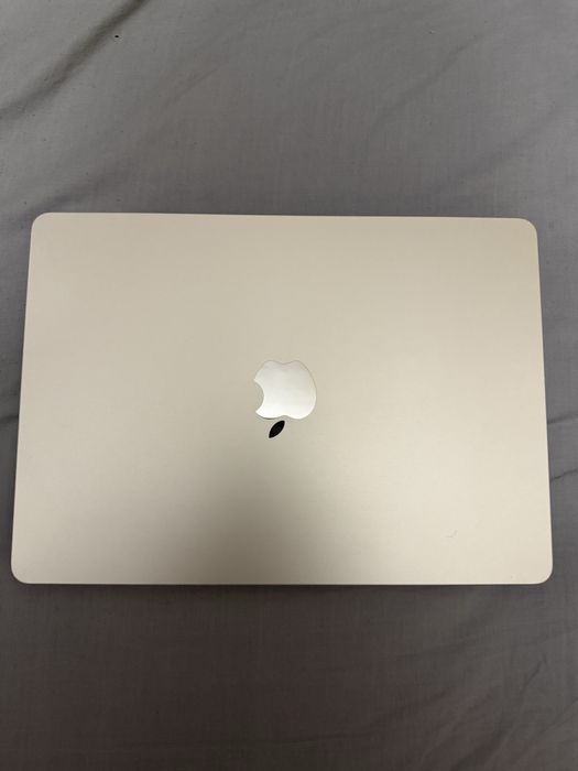 MacBook Air M2/16/256