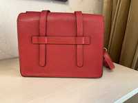 Італіьська сумочка червоного кольору