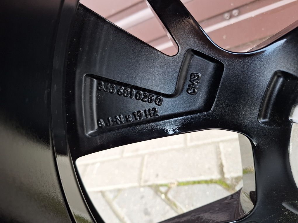 Felga aluminiowa vw Passat b9 8jNx19