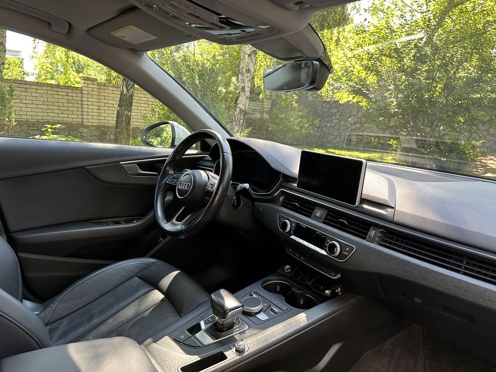 Audi A4 2016 Cockpit