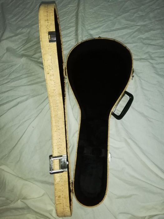 Estojo bandolim português em cortiça