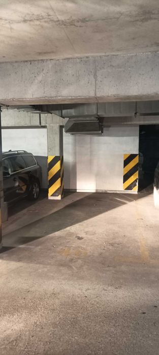Miejsce garażowe ul. Ceramiczna 18 w Warszawie zamiana zamienię