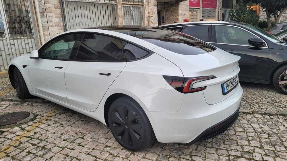 Tesla Model 3 LongRange Highland - 34.000€ + IVA Dedutível