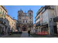 Prédio junto a Sé De Braga.