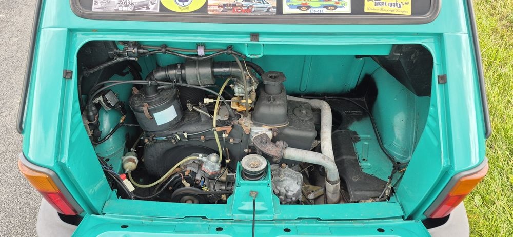 Fiata 126p 650 EL w zestawie z przyczepką