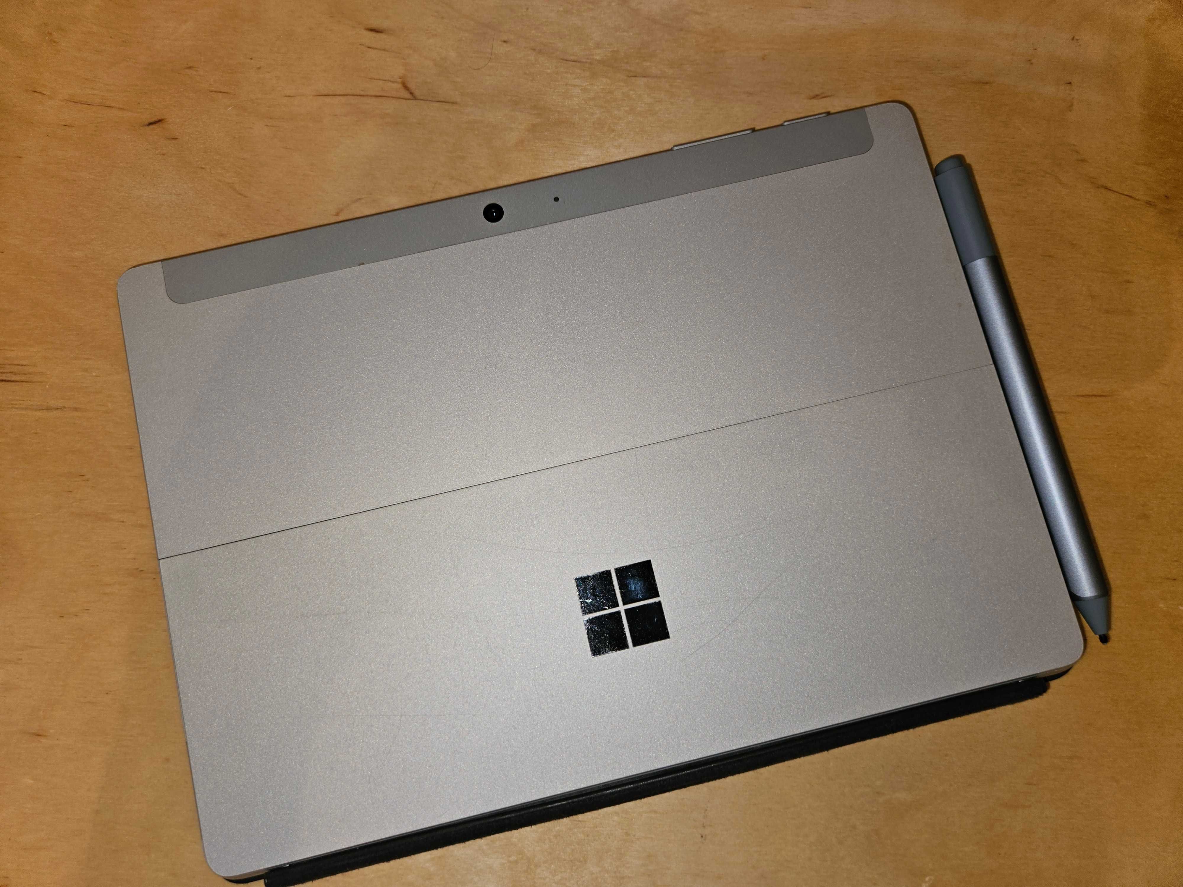 Laptop/Tablet Microsoft Surface Go 2 z rysikiem i klawiaturą