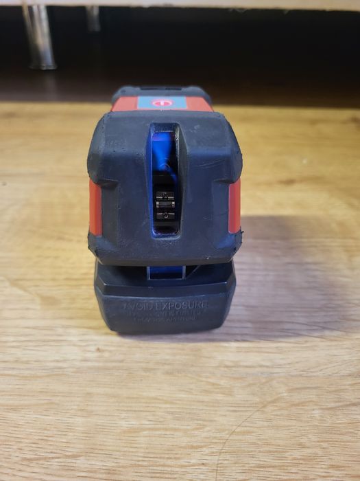 Laser krzyżowy Hilti PM 2-L