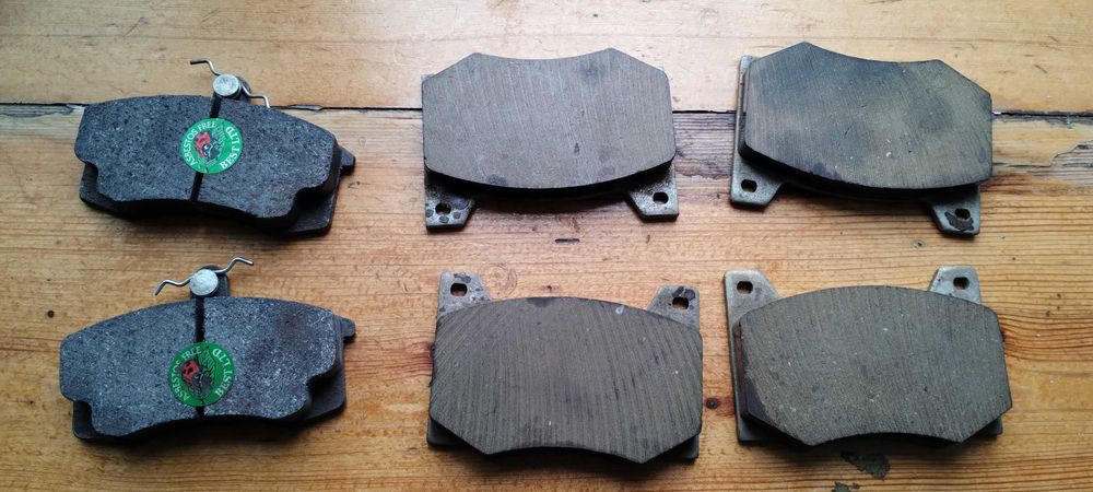 Передние тормозные колодки на автомобиль