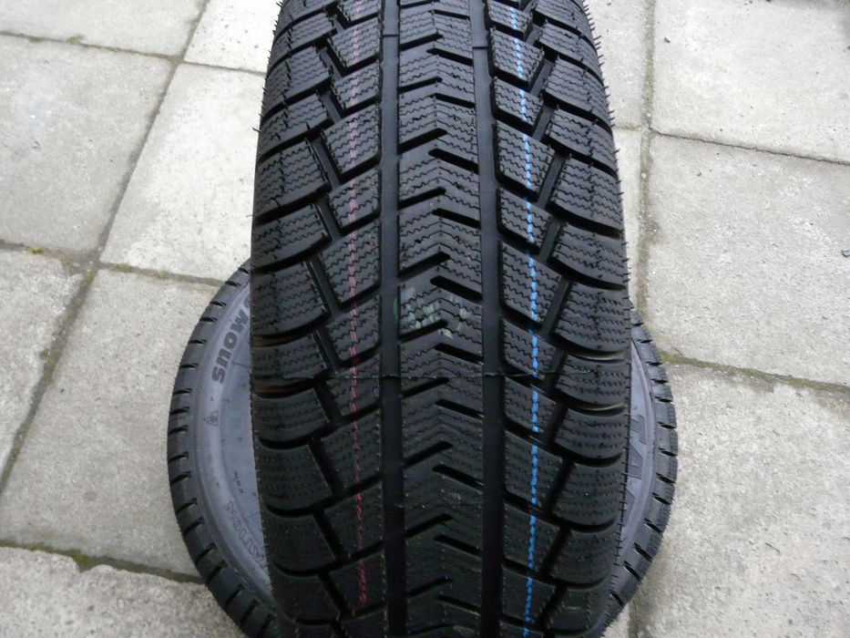 225/65 R17 Opony Zimowe Bieżnikowane Targum