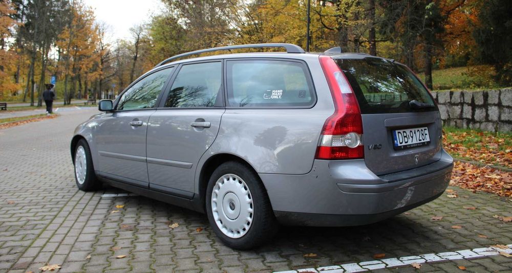 Volvo V50   2.0D