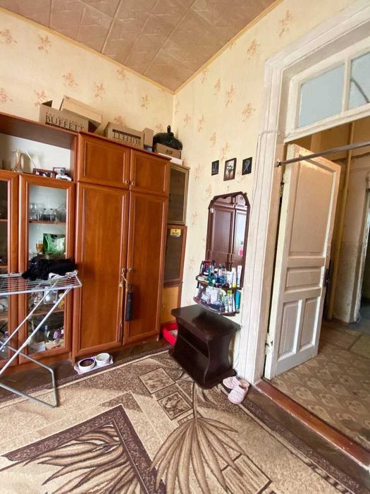 Продам 1 кімнату в комуналці