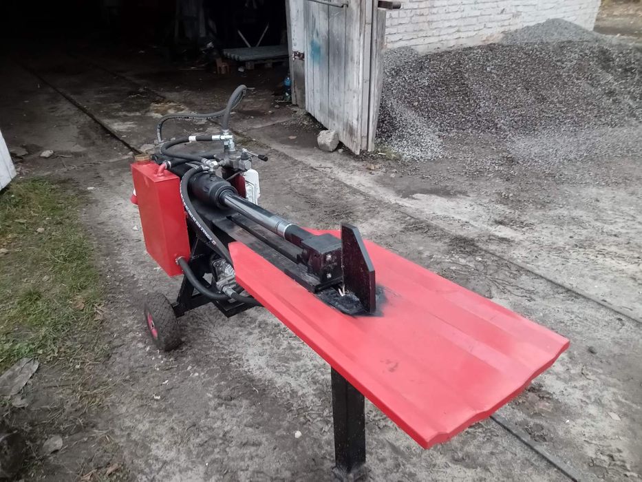 Дровокол гідравлічний м.Лебедин