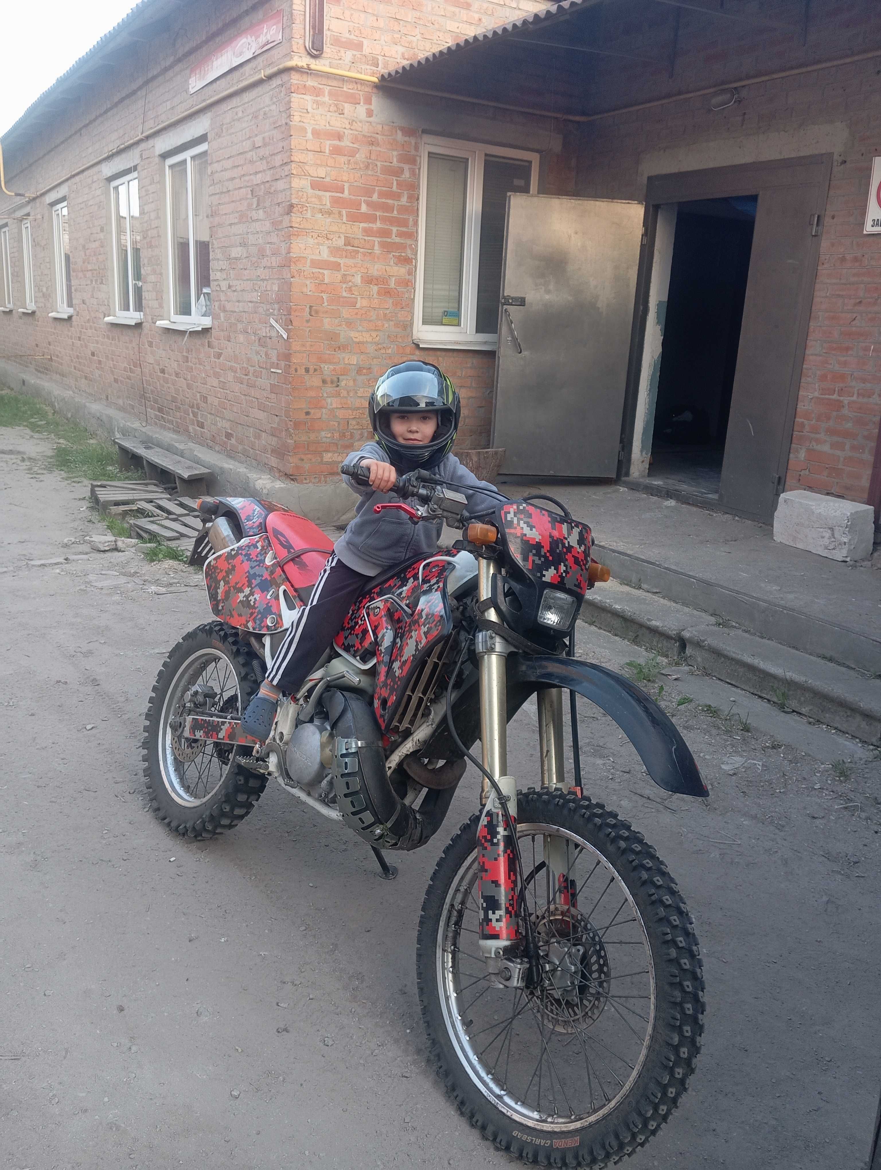 Продам Honda CRM 250 AR 2т на обліку (ендуро)