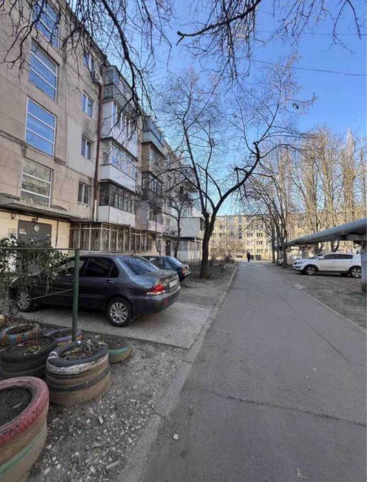 2-к квартира в жилом состоянии на Варненской / Инглези.