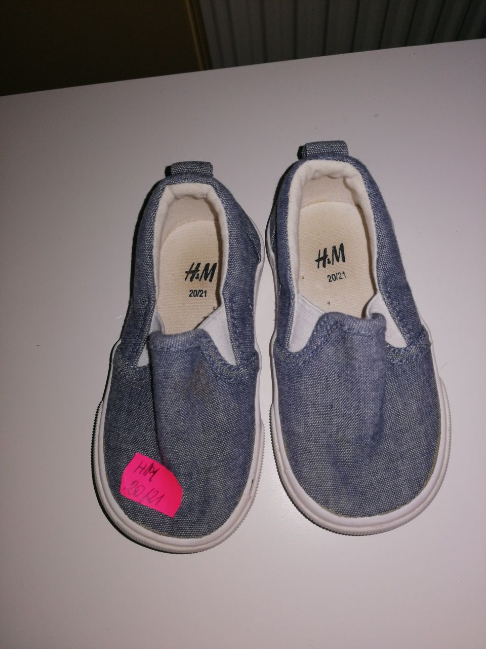 Buty sportowe firmy H&M rozm.20/21