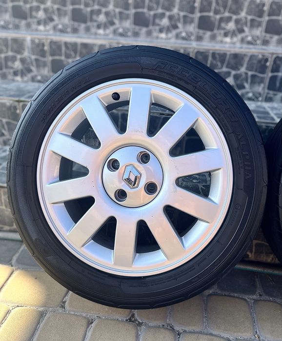 Колеса в зборі 4х100 r16 зима Рено Clio Megane Scenic ZOE Logan Dacia