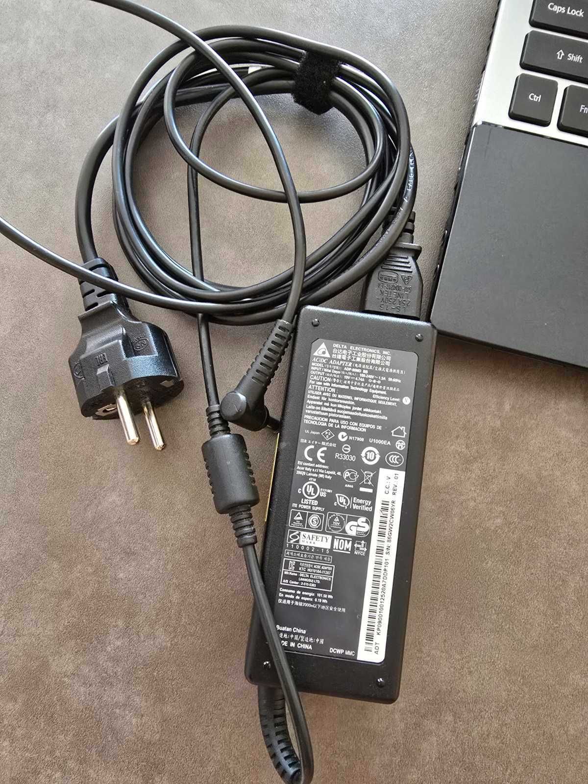 Hоутбук Acer Aspire V3-571G Intel Core i7 NVIDIA GT710M 12RAM 256SSD