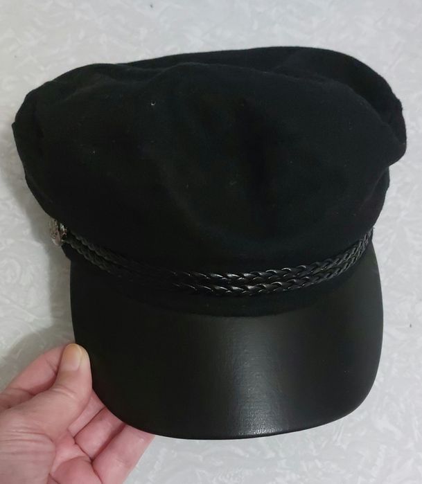 Кепка жіноча Нова