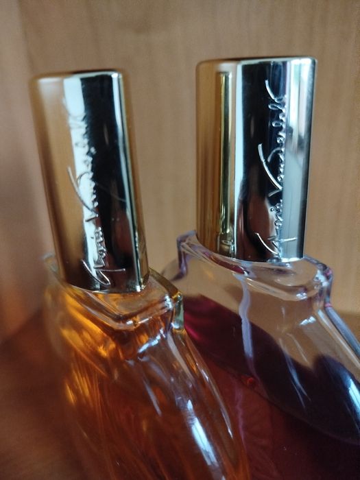 Gloria Vanderbilt x2