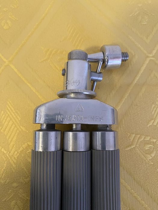 Триноги для фотоаппарата.Штативы.