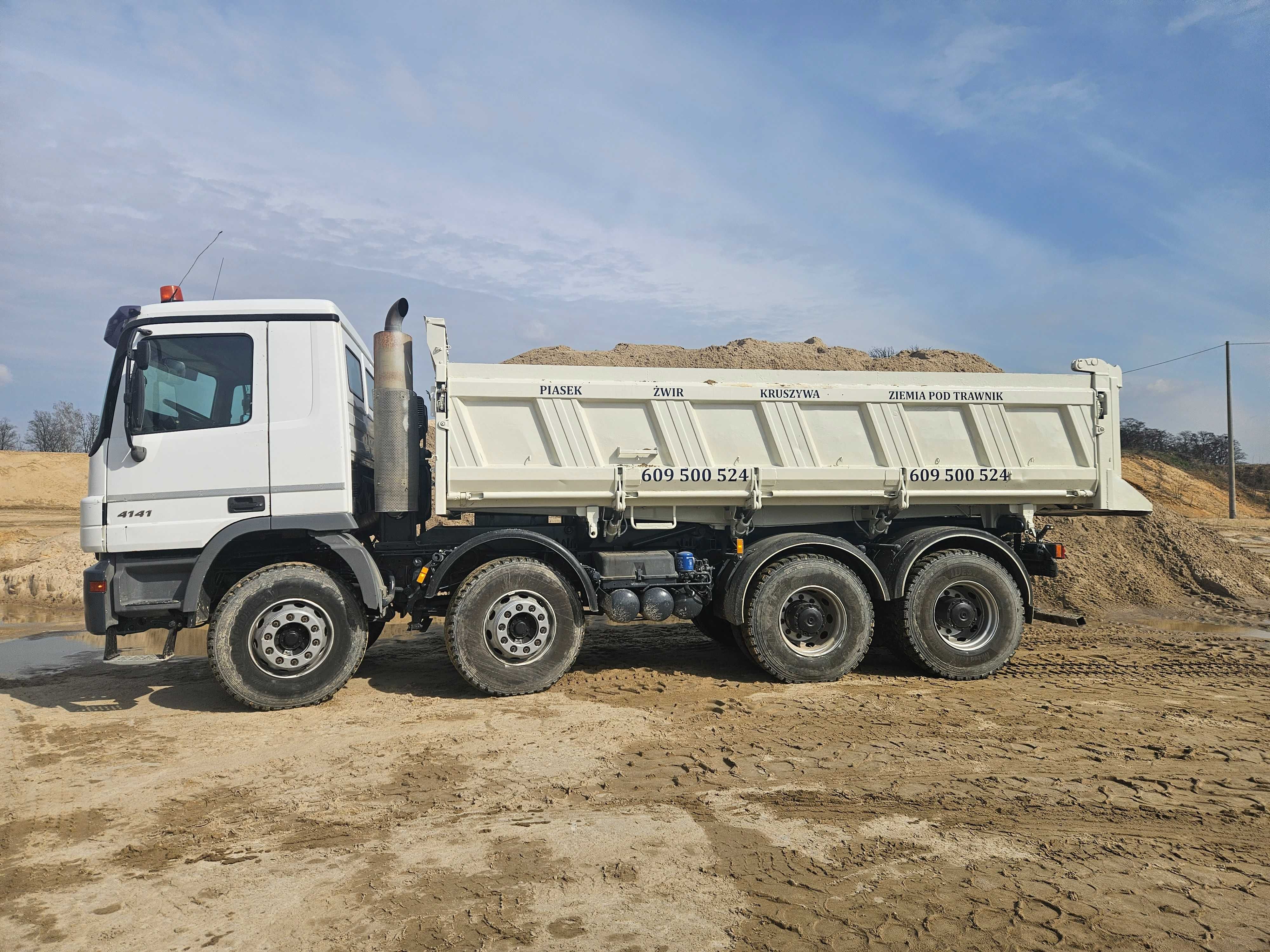 Piasek płukany 0-2 do miksokreta wiślany 0-4 cement transport wywrotką